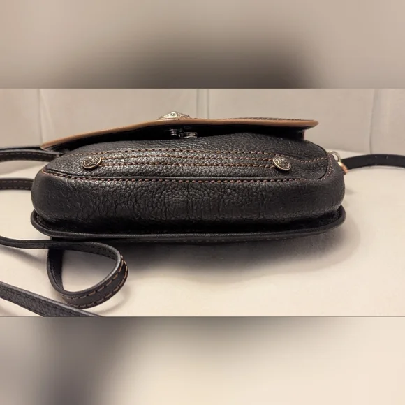 Brighton crossbody bag with additional wristlet strap - Picture 3 of 15